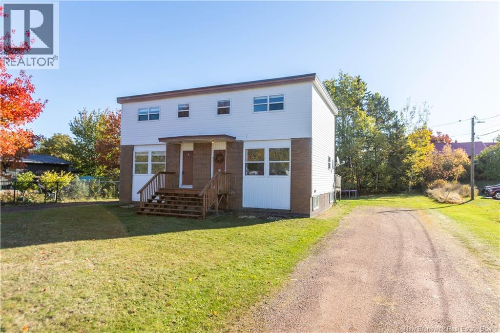 4-4a Jones Avenue, Sackville, New Brunswick  E4L 3Y6 - Photo 2 - NB128583