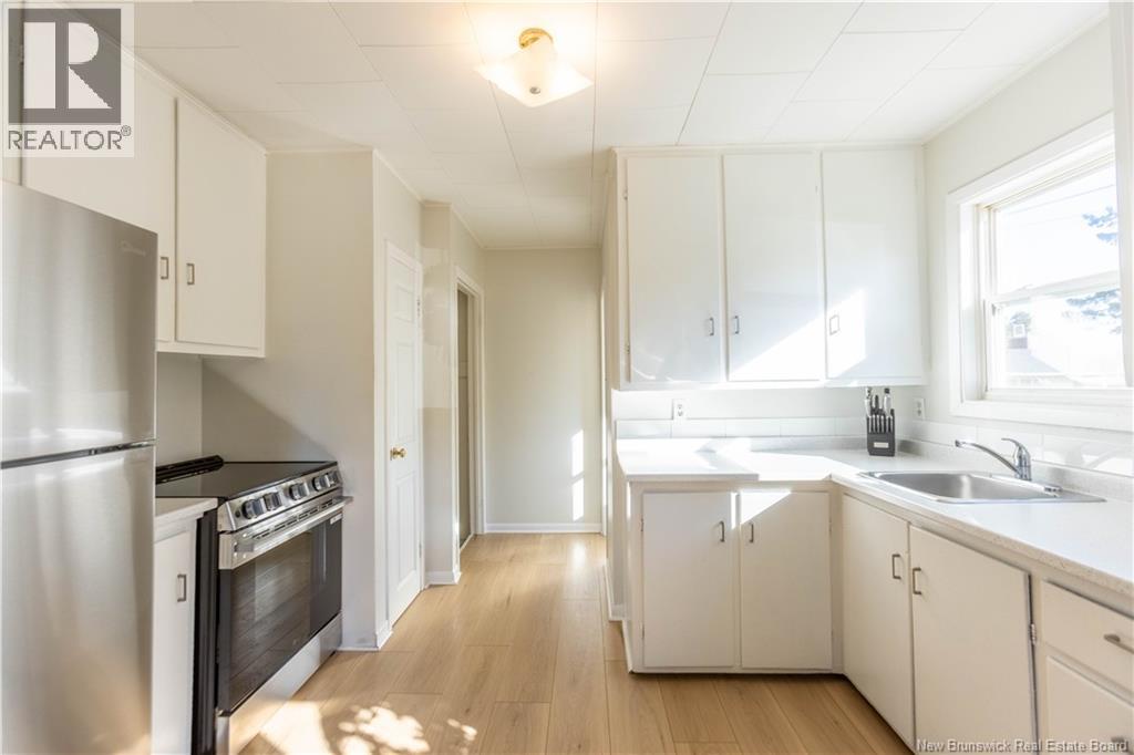 4-4a Jones Avenue, Sackville, New Brunswick  E4L 3Y6 - Photo 4 - NB128583