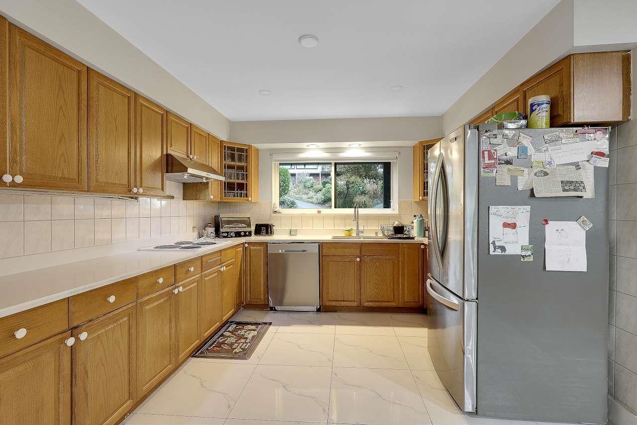 7985 Modesto Drive, Delta, British Columbia  V4C 4A9 - Photo 7 - R3063421