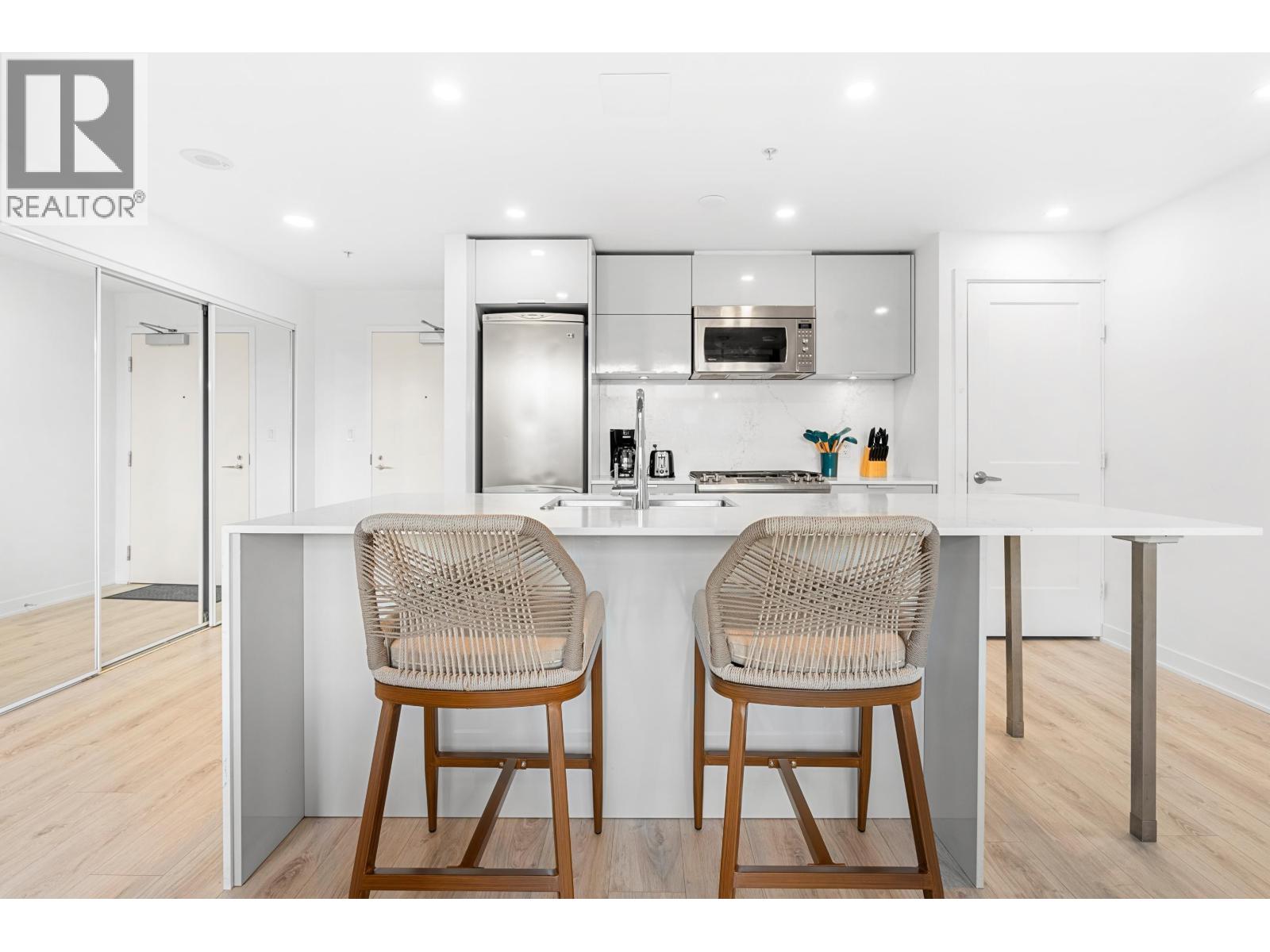 801 128 W CORDOVA STREET, Vancouver, British Columbia