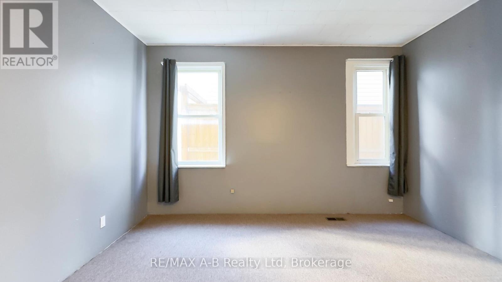 201 Jones Street W, St. Marys, Ontario  N4X 1A1 - Photo 13 - X12543716