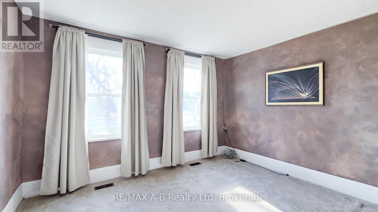 201 Jones Street W, St. Marys, Ontario  N4X 1A1 - Photo 14 - X12543716