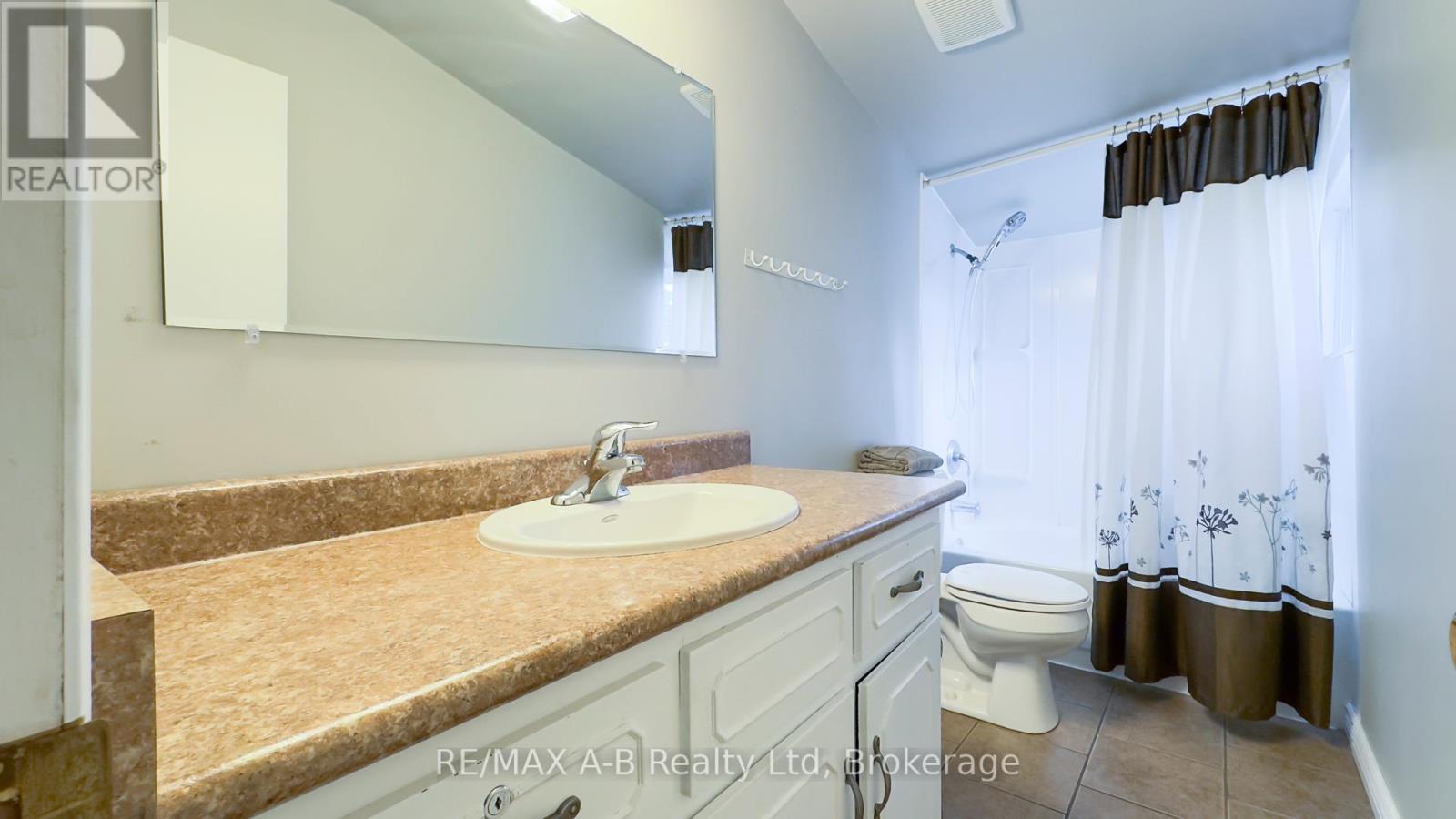 201 Jones Street W, St. Marys, Ontario  N4X 1A1 - Photo 18 - X12543716