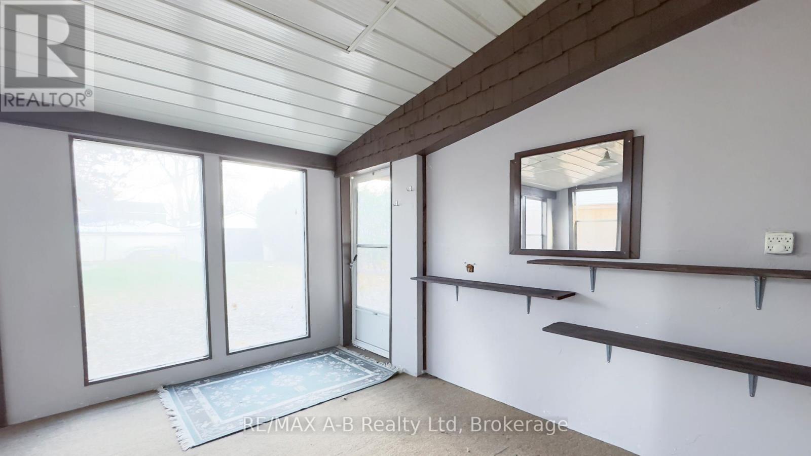 201 Jones Street W, St. Marys, Ontario  N4X 1A1 - Photo 24 - X12543716