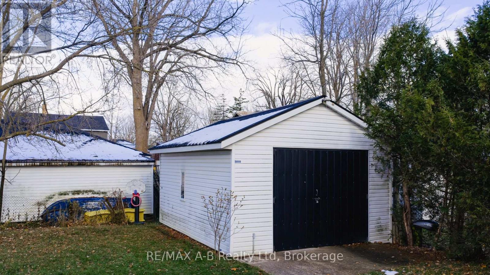 201 Jones Street W, St. Marys, Ontario  N4X 1A1 - Photo 26 - X12543716