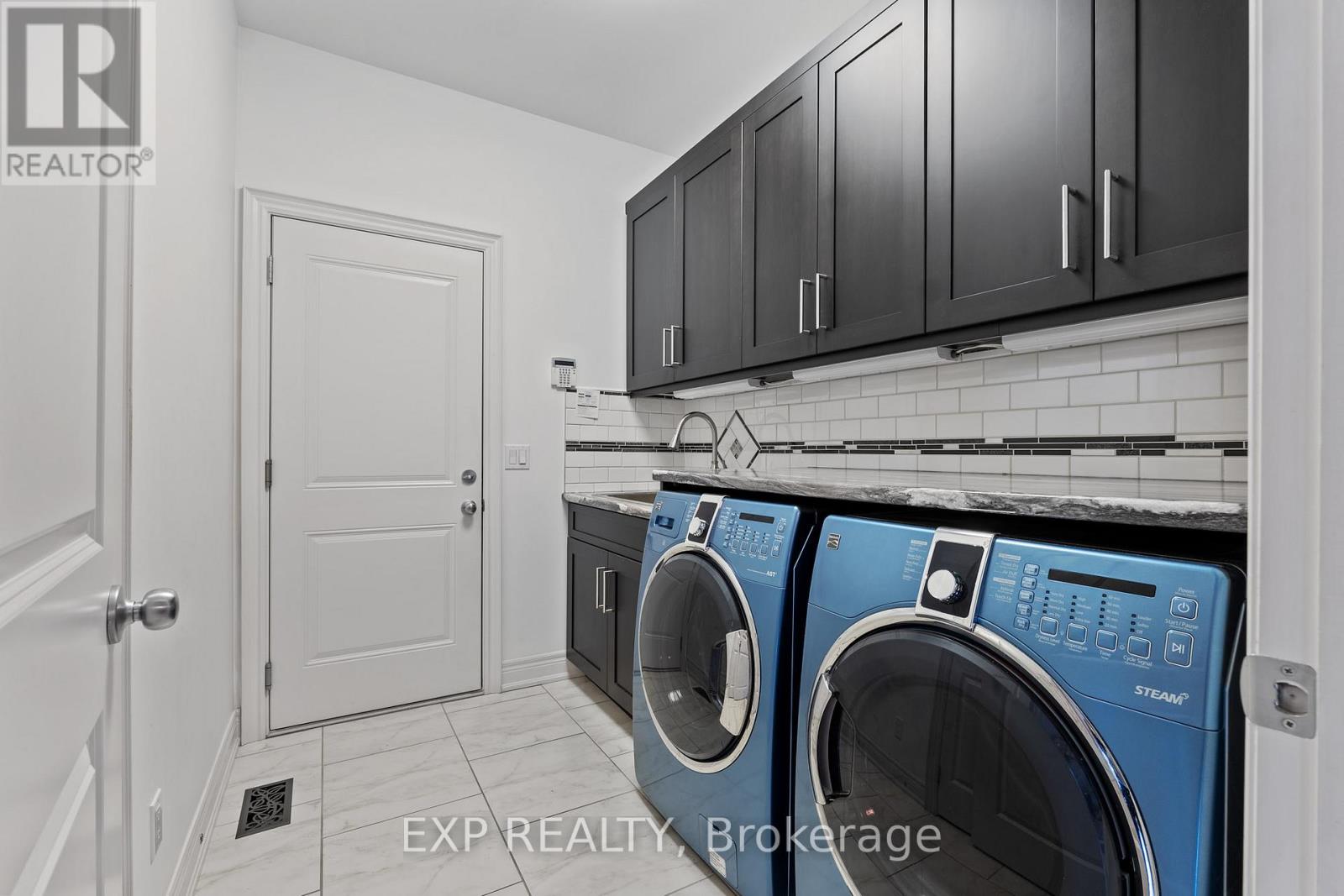 407 Barrington Court, Fort Erie, Ontario L0S 1N0 - Photo 17 - X12540354