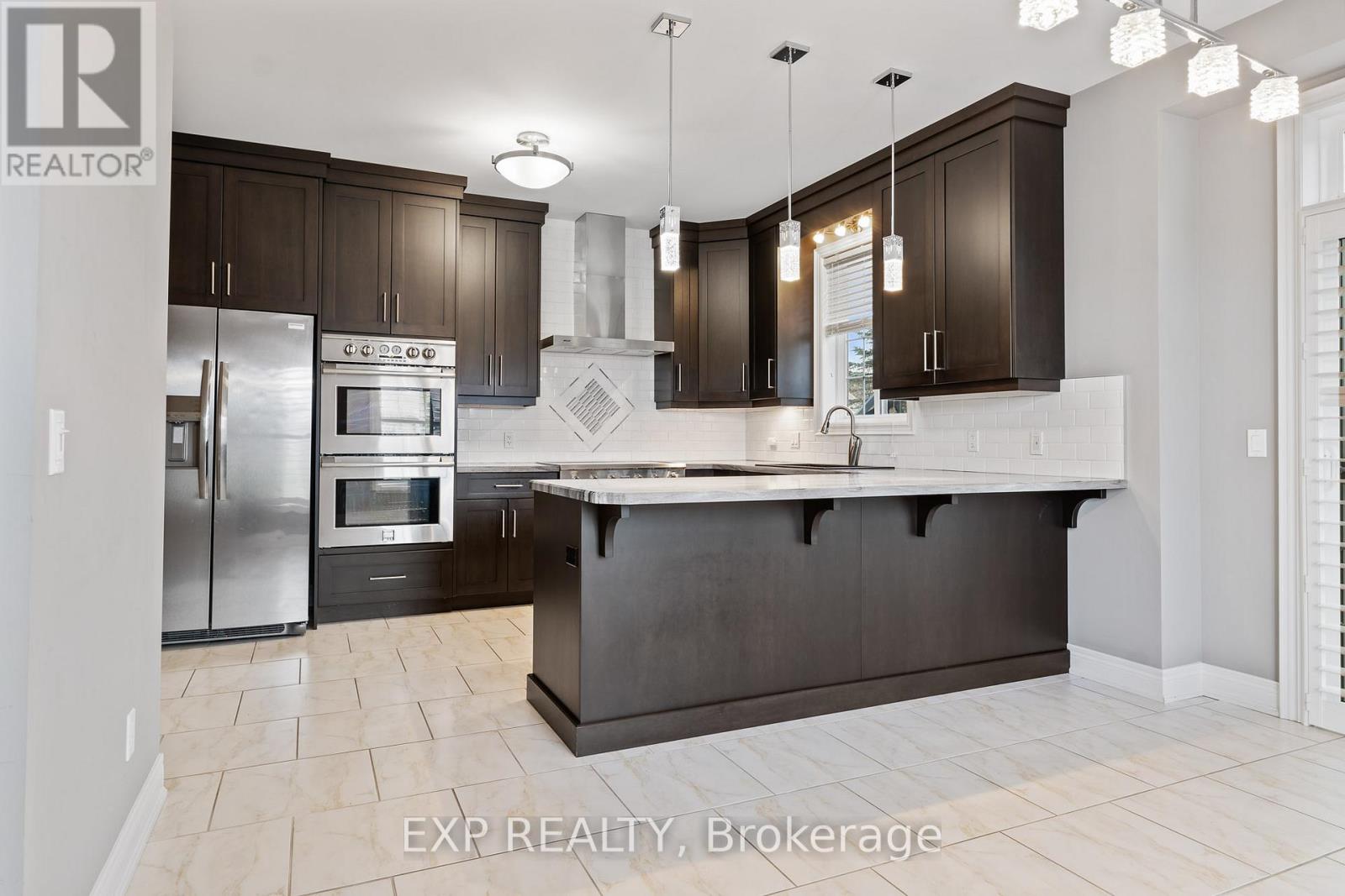 407 Barrington Court, Fort Erie, Ontario L0S 1N0 - Photo 13 - X12540354