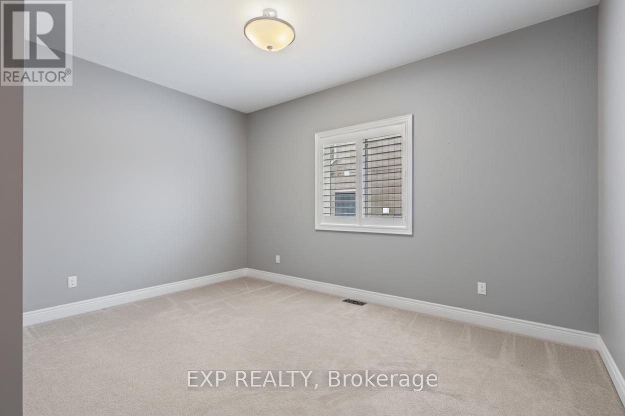 407 Barrington Court, Fort Erie, Ontario L0S 1N0 - Photo 18 - X12540354