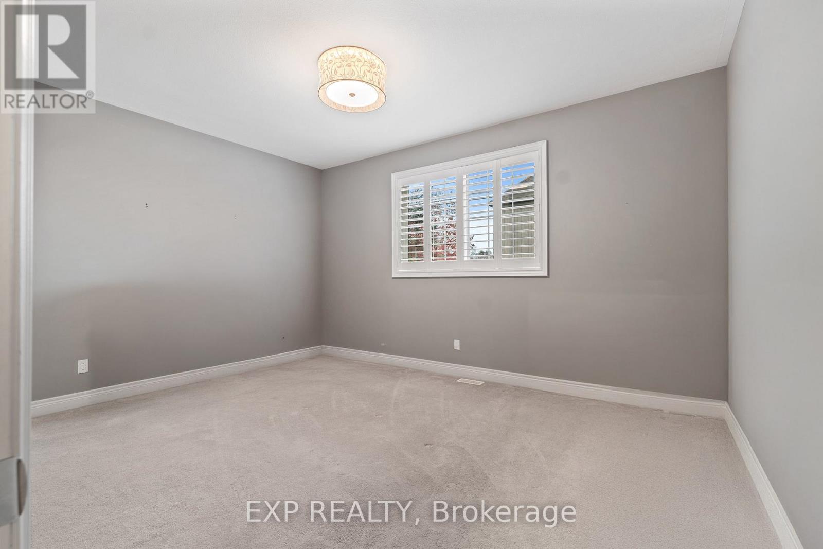 407 Barrington Court, Fort Erie, Ontario L0S 1N0 - Photo 23 - X12540354