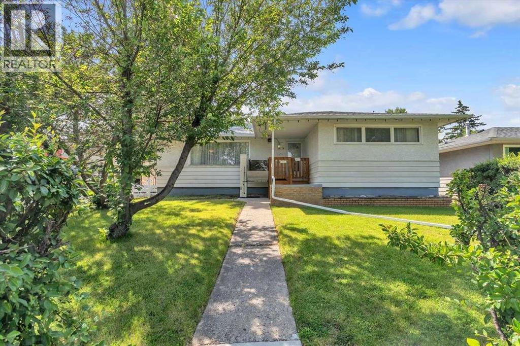 2619 37 Street Sw, Calgary, Alberta  T3E 3B2 - Photo 2 - A2241038