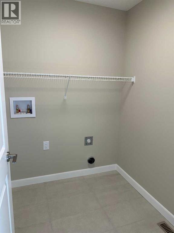 269 Waterford Way, Chestermere, Alberta  T1X 2Z9 - Photo 13 - A2267552