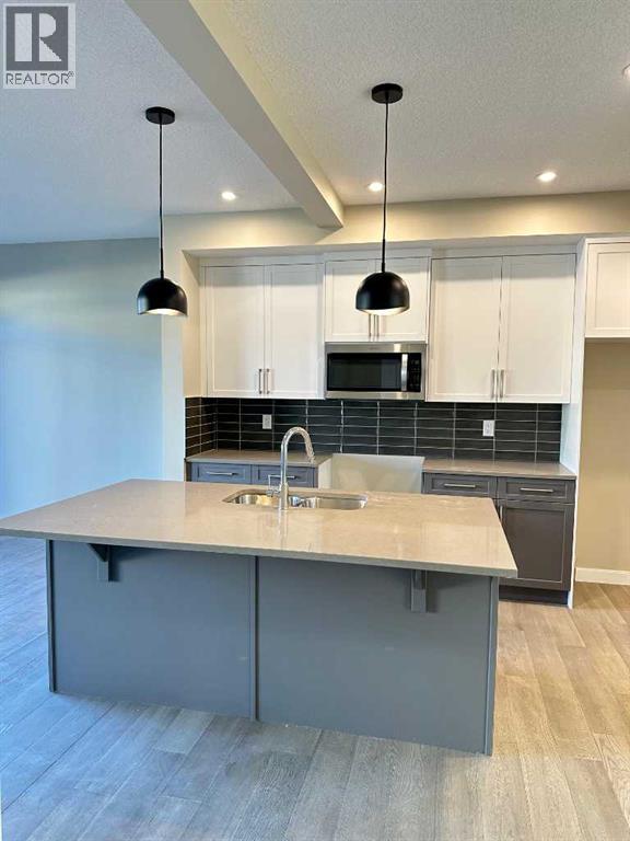 269 Waterford Way, Chestermere, Alberta  T1X 2Z9 - Photo 4 - A2267552