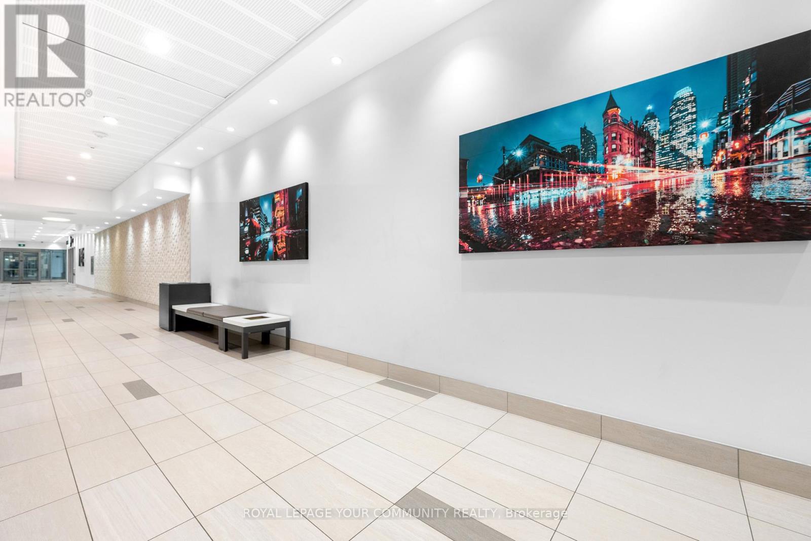 1609 - 3700 Highway 7 Road, Vaughan, Ontario  L4L 0G8 - Photo 4 - N12536050