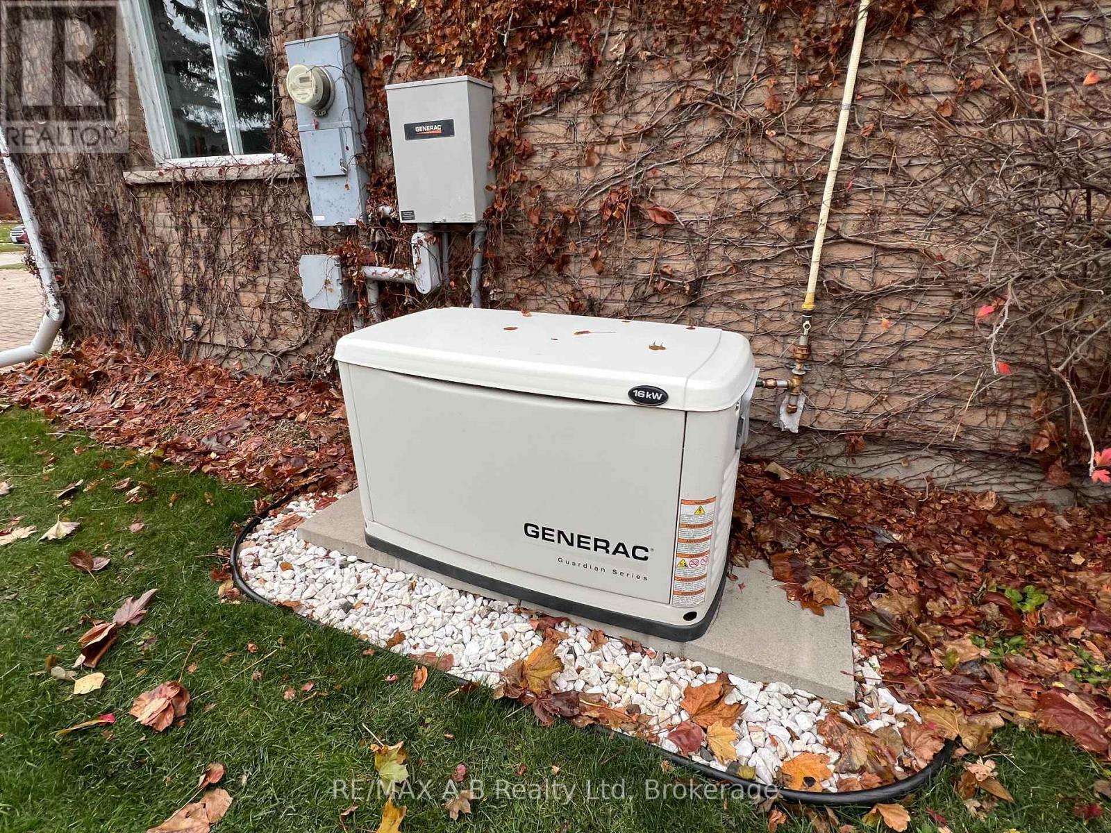 80 Queen Street, East Zorra-Tavistock, Ontario  N0B 2R0 - Photo 45 - X12373567