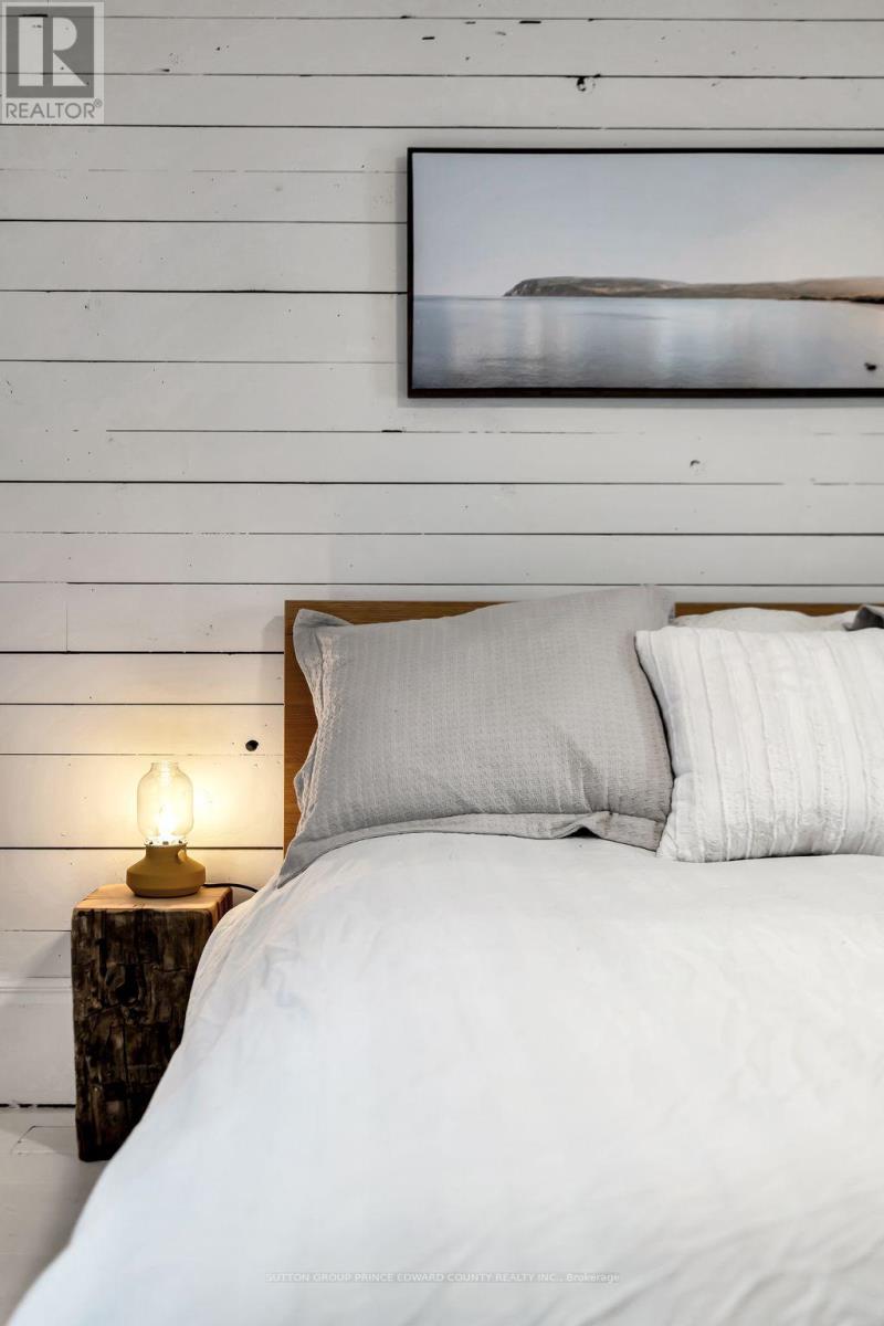 2 Queen Street E, Prince Edward County, Ontario  K0K 2T0 - Photo 13 - X12543738