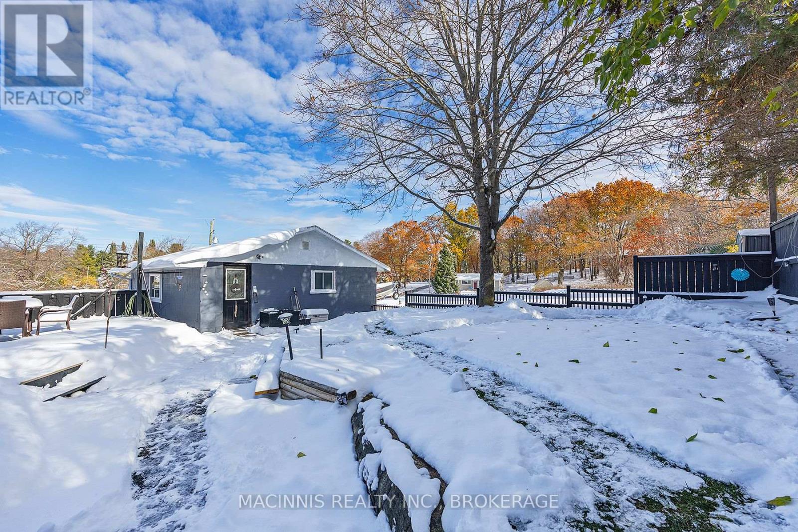 6196 Lakeview Drive, Frontenac, Ontario K0H 2W0 - Photo 10 - X12543752