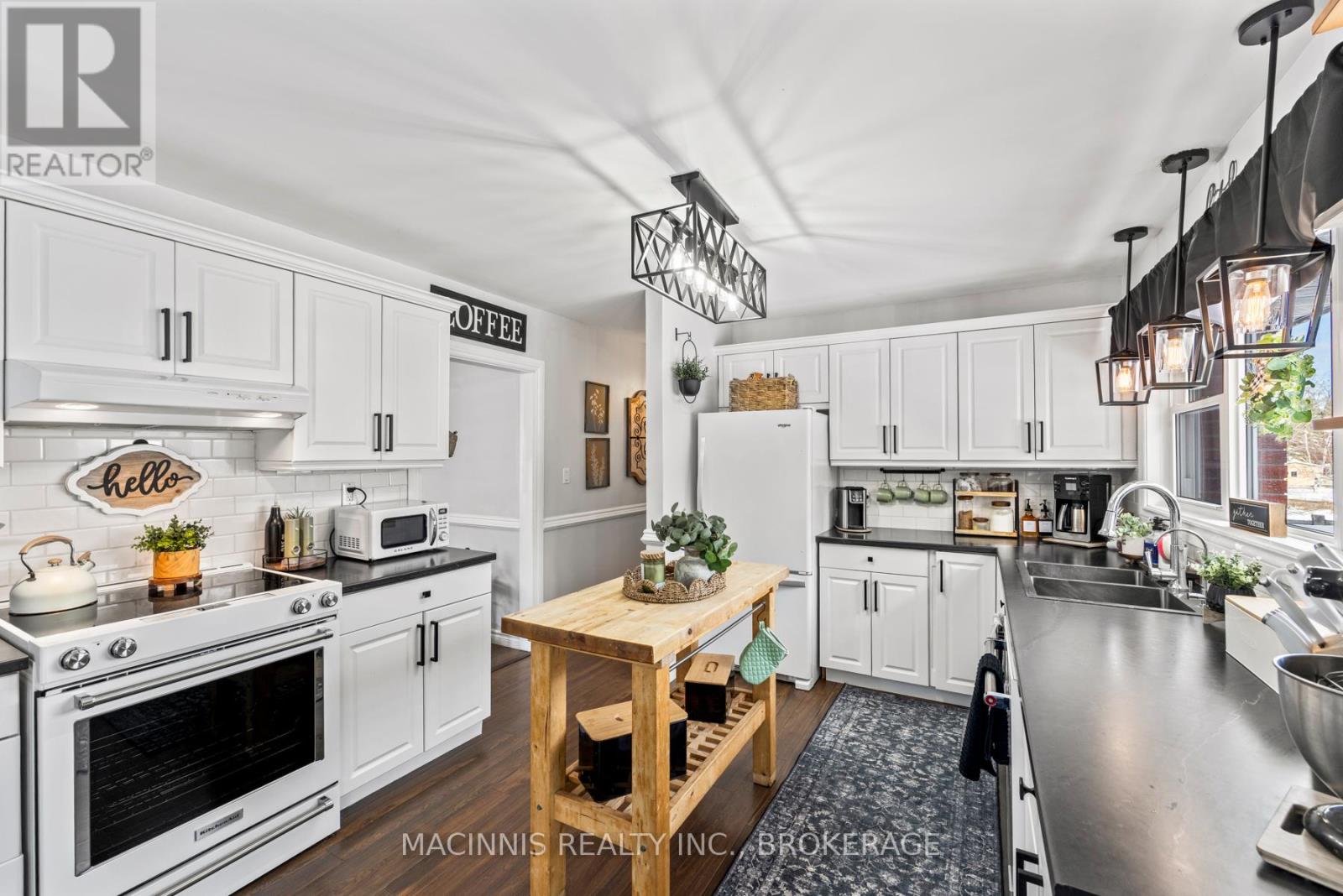 6196 Lakeview Drive, Frontenac, Ontario K0H 2W0 - Photo 21 - X12543752