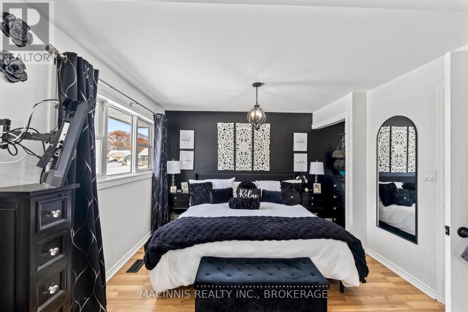 6196 Lakeview Drive, Frontenac, Ontario K0H 2W0 - Photo 26 - X12543752