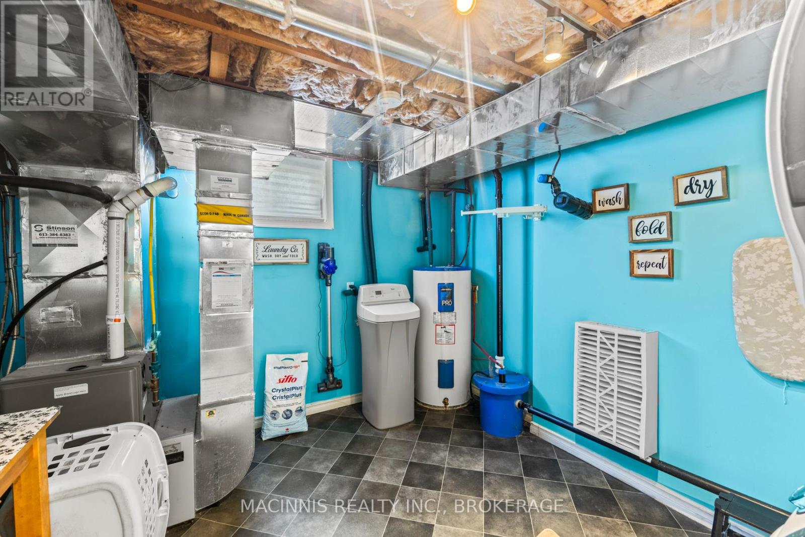 6196 Lakeview Drive, Frontenac, Ontario K0H 2W0 - Photo 40 - X12543752