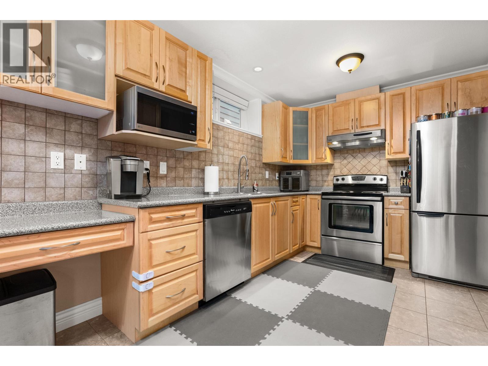 1336 Marguerite Street, Coquitlam, British Columbia V3E 0E1 - Photo 22 - R3067348