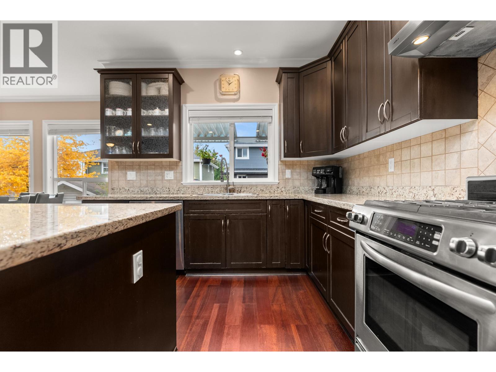 1336 Marguerite Street, Coquitlam, British Columbia V3E 0E1 - Photo 10 - R3067348