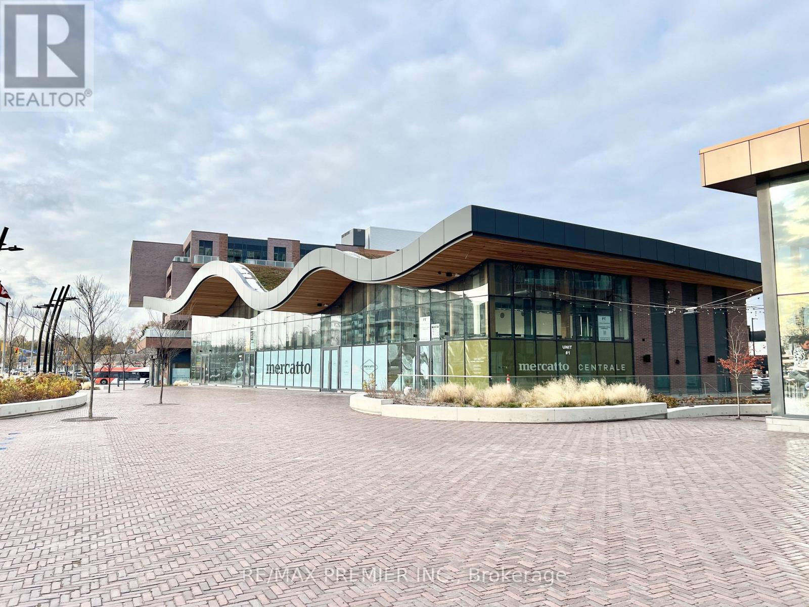 251 Masonry Way, Mississauga, Ontario  L5H 0B2 - Photo 14 - W12543718