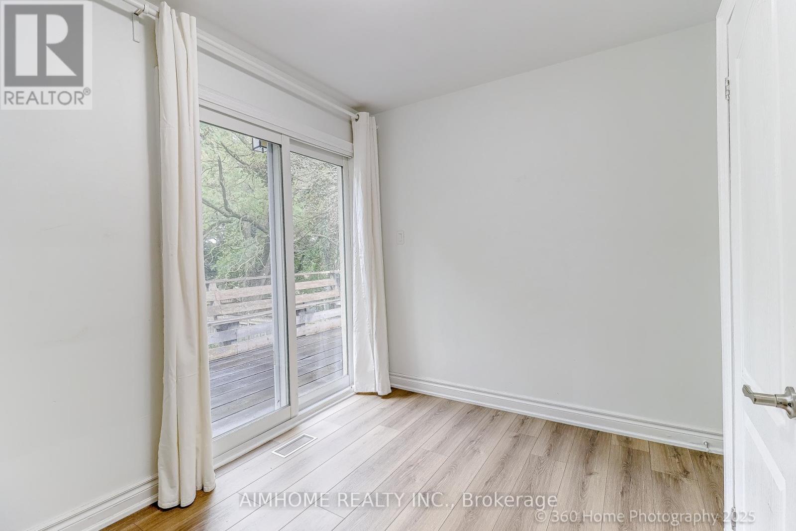 (Main) - 108 Steeles Avenue E, Markham, Ontario L3T 1A4 - Photo 16 - N12526138