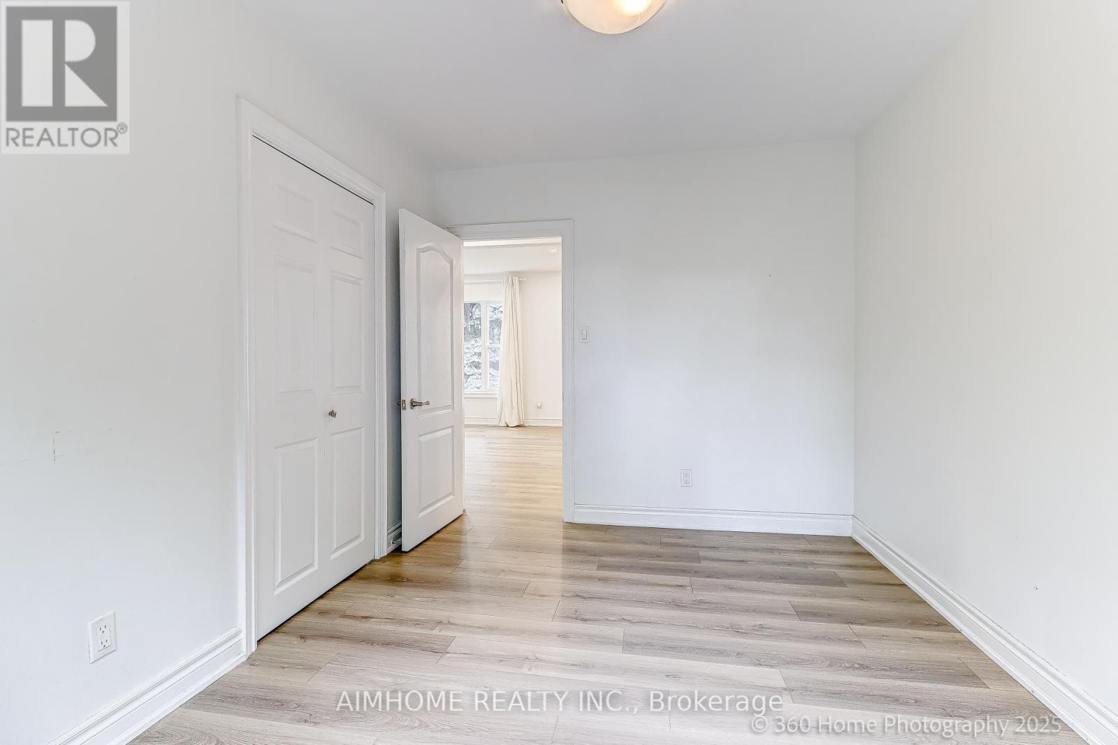 (Main) - 108 Steeles Avenue E, Markham, Ontario L3T 1A4 - Photo 17 - N12526138