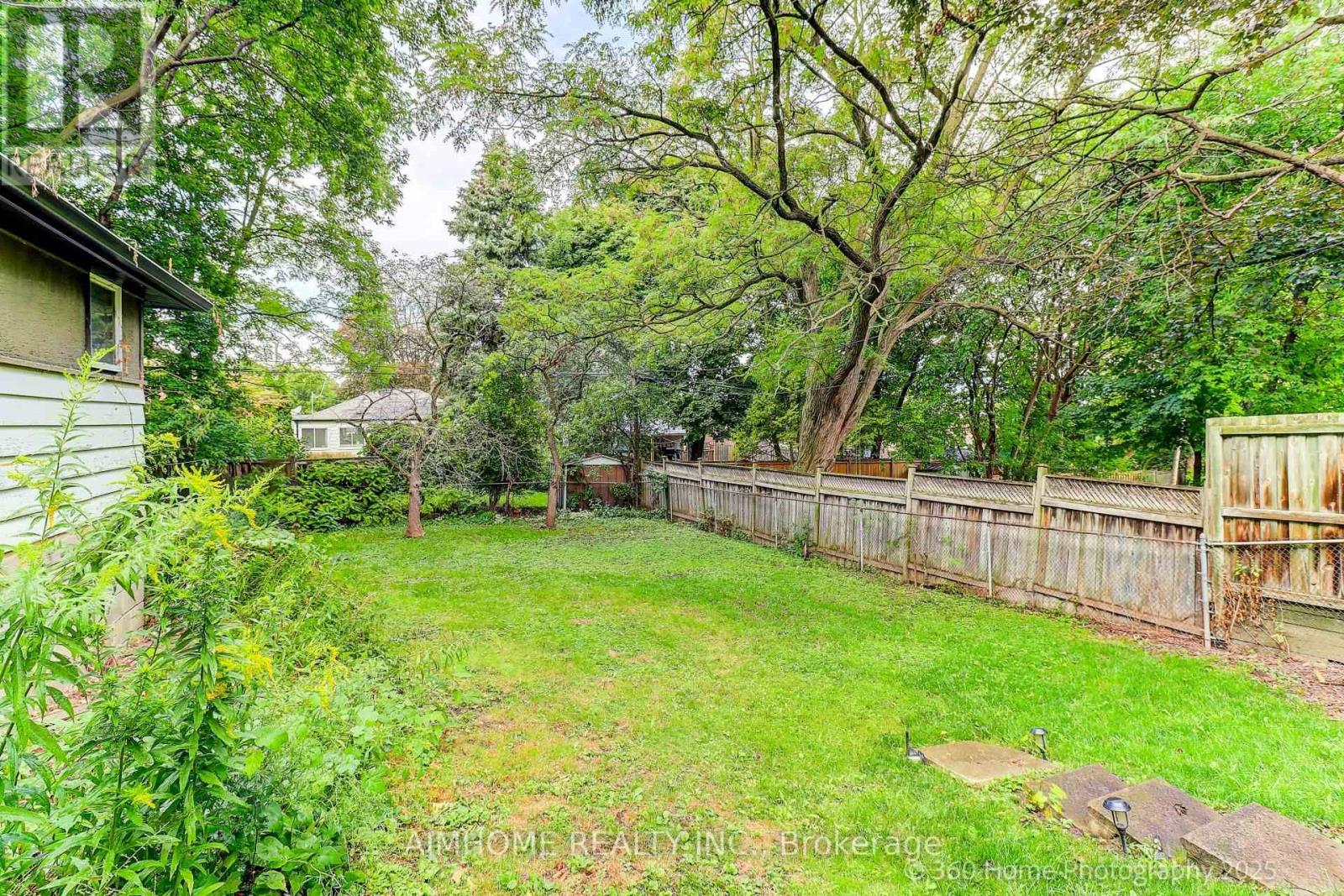 (Main) - 108 Steeles Avenue E, Markham, Ontario L3T 1A4 - Photo 23 - N12526138