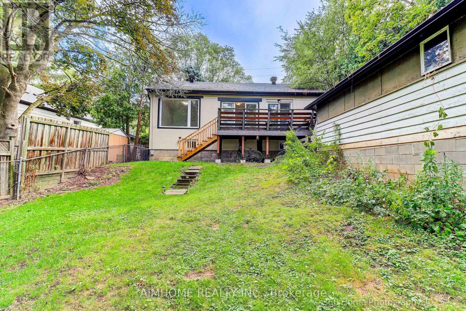 (Main) - 108 Steeles Avenue E, Markham, Ontario L3T 1A4 - Photo 25 - N12526138