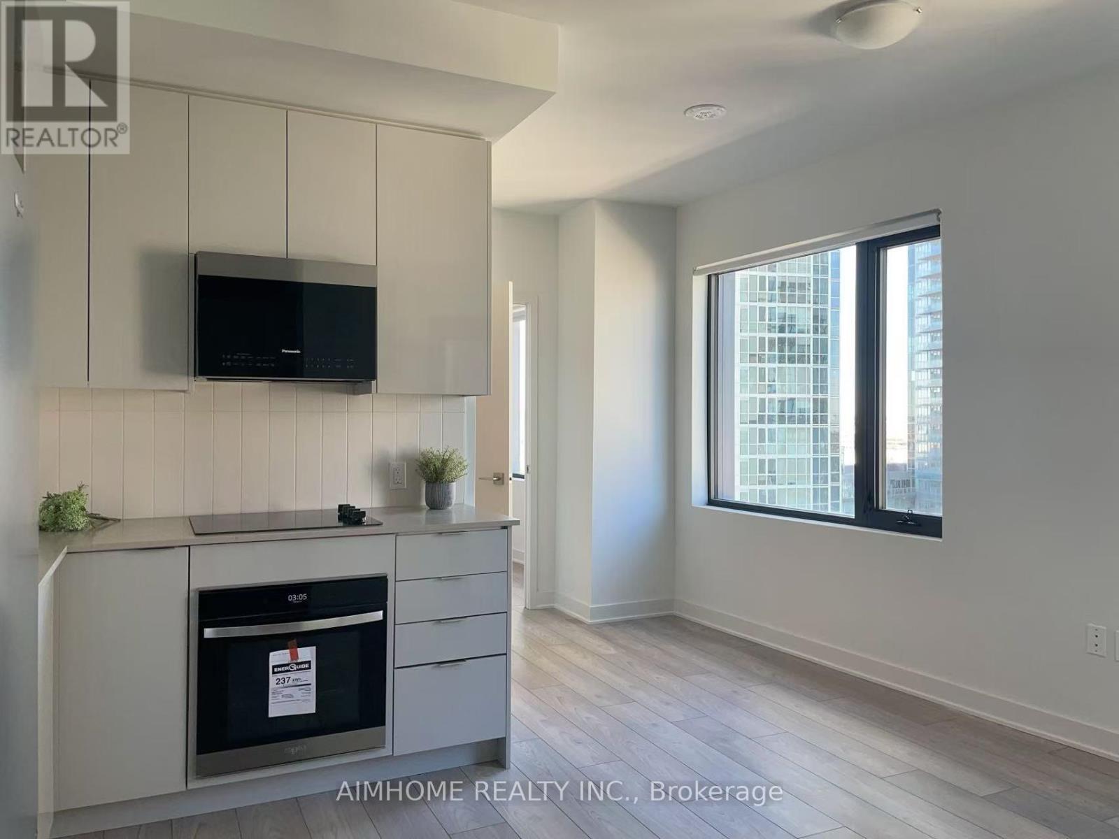 1606 - 2920 Highway 7 Road, Vaughan, Ontario  L4K 0P4 - Photo 4 - N12479621