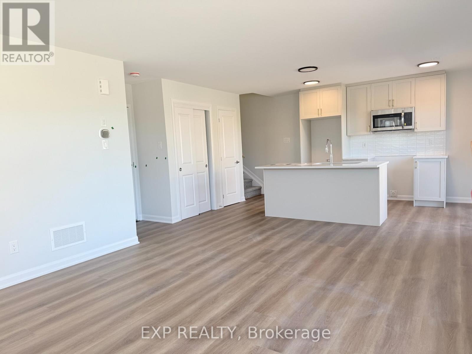 Unit # 2 - 101 Glenroy Gilbert Drive, Ottawa, Ontario  K2J 7N6 - Photo 15 - X12467170