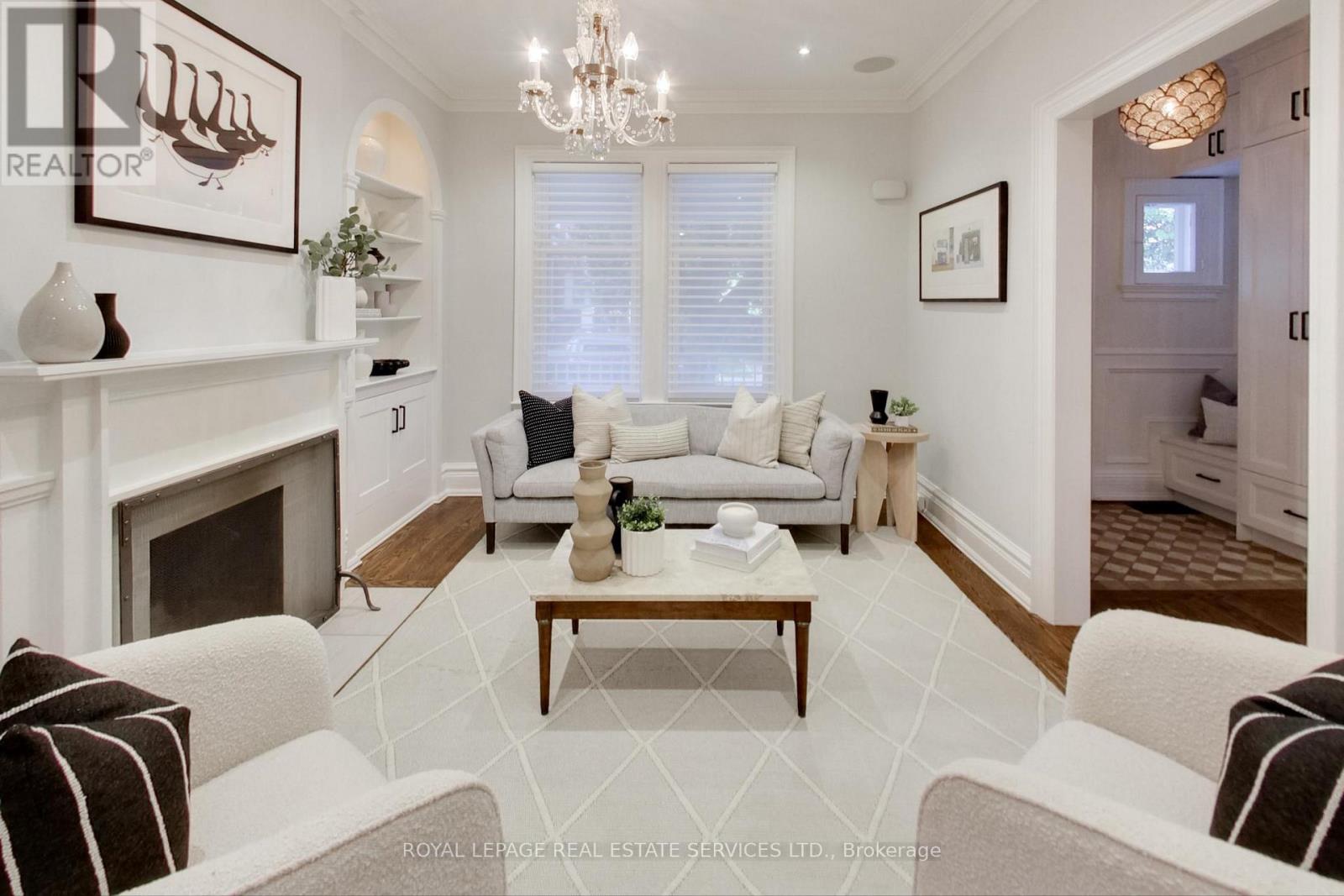 55 Walmsley Boulevard, Toronto, Ontario  M4V 1X7 - Photo 10 - C12543746