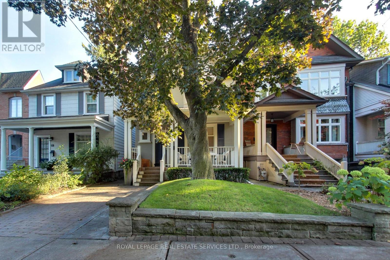 55 Walmsley Boulevard, Toronto, Ontario  M4V 1X7 - Photo 2 - C12543746