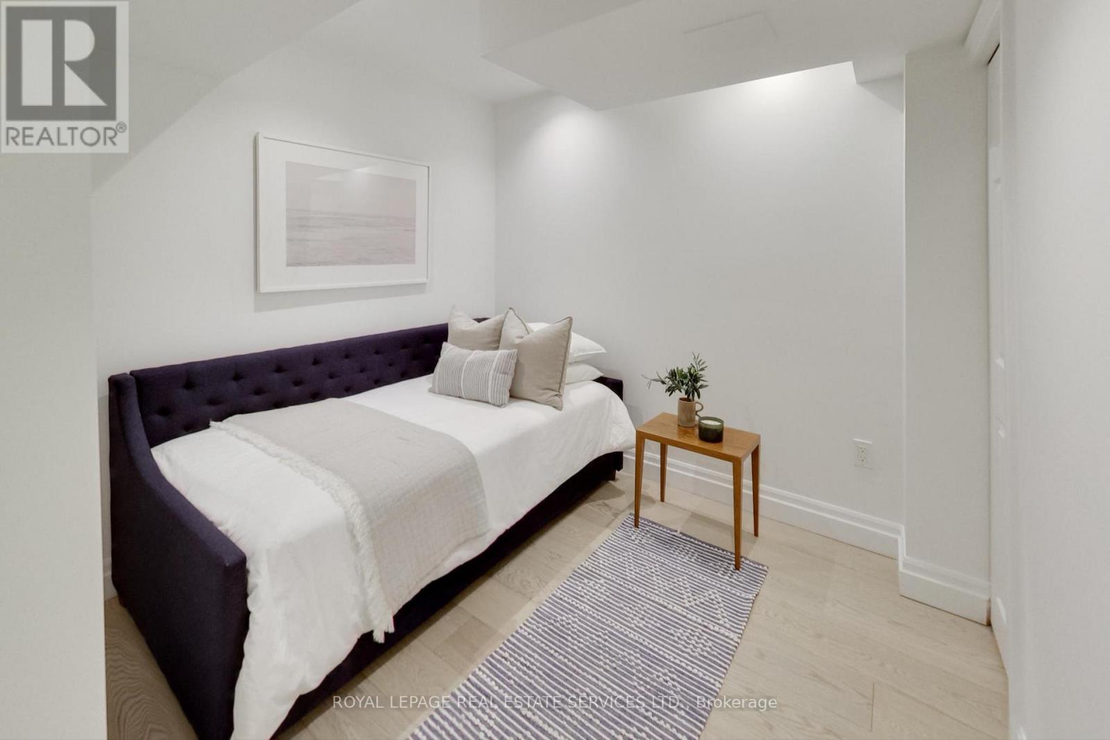 55 Walmsley Boulevard, Toronto, Ontario  M4V 1X7 - Photo 37 - C12543746