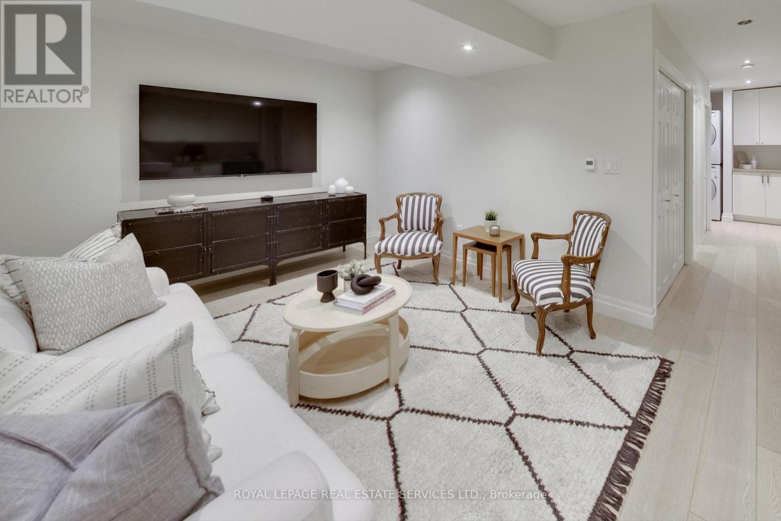 55 Walmsley Boulevard, Toronto, Ontario  M4V 1X7 - Photo 38 - C12543746