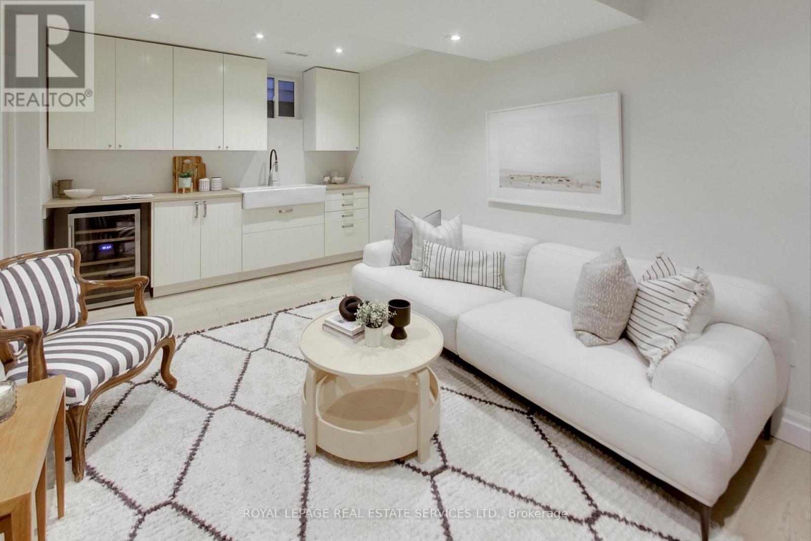 55 Walmsley Boulevard, Toronto, Ontario  M4V 1X7 - Photo 39 - C12543746