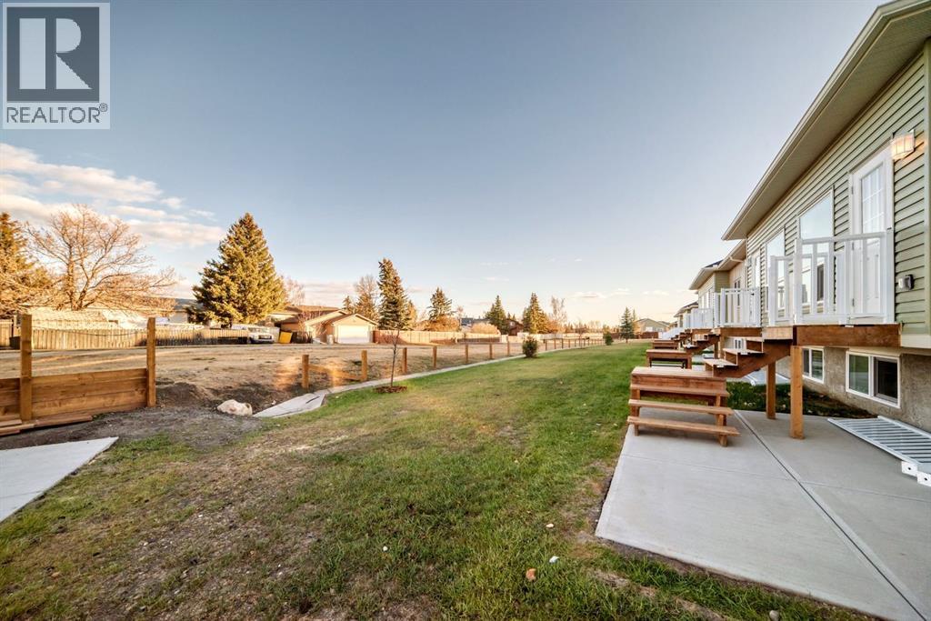 1102 Clover Close, Carstairs, Alberta  T0M 0N0 - Photo 37 - A2270397