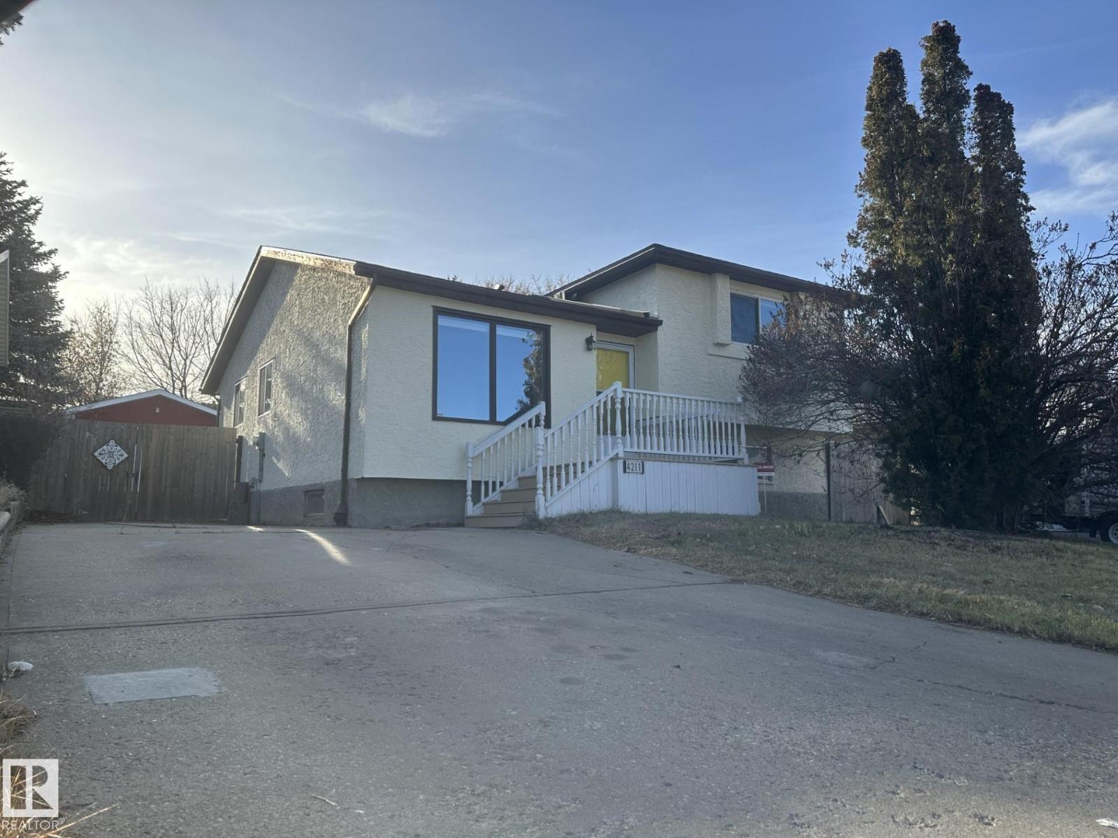 4211 30 AV NW, Edmonton, Alberta
