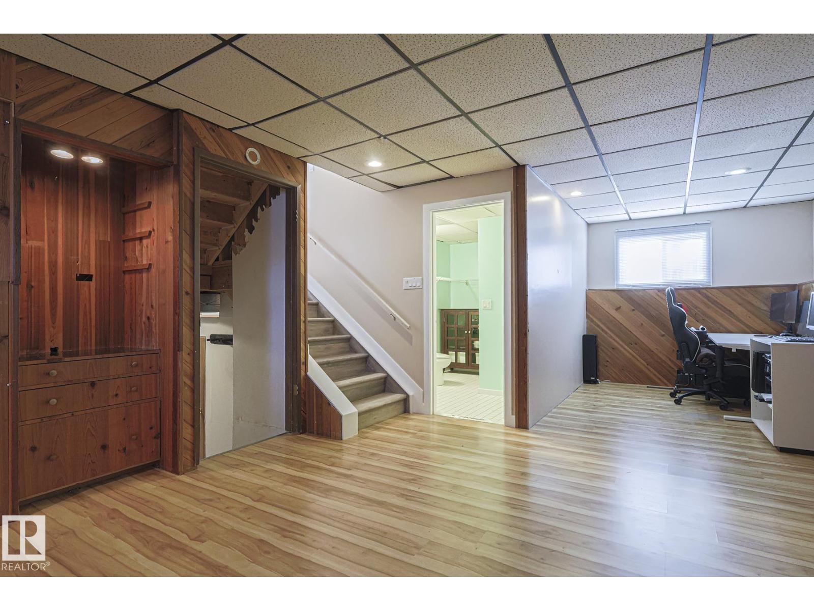 4211 30 Av Nw, Edmonton, Alberta  T6L 4P1 - Photo 20 - E4465681