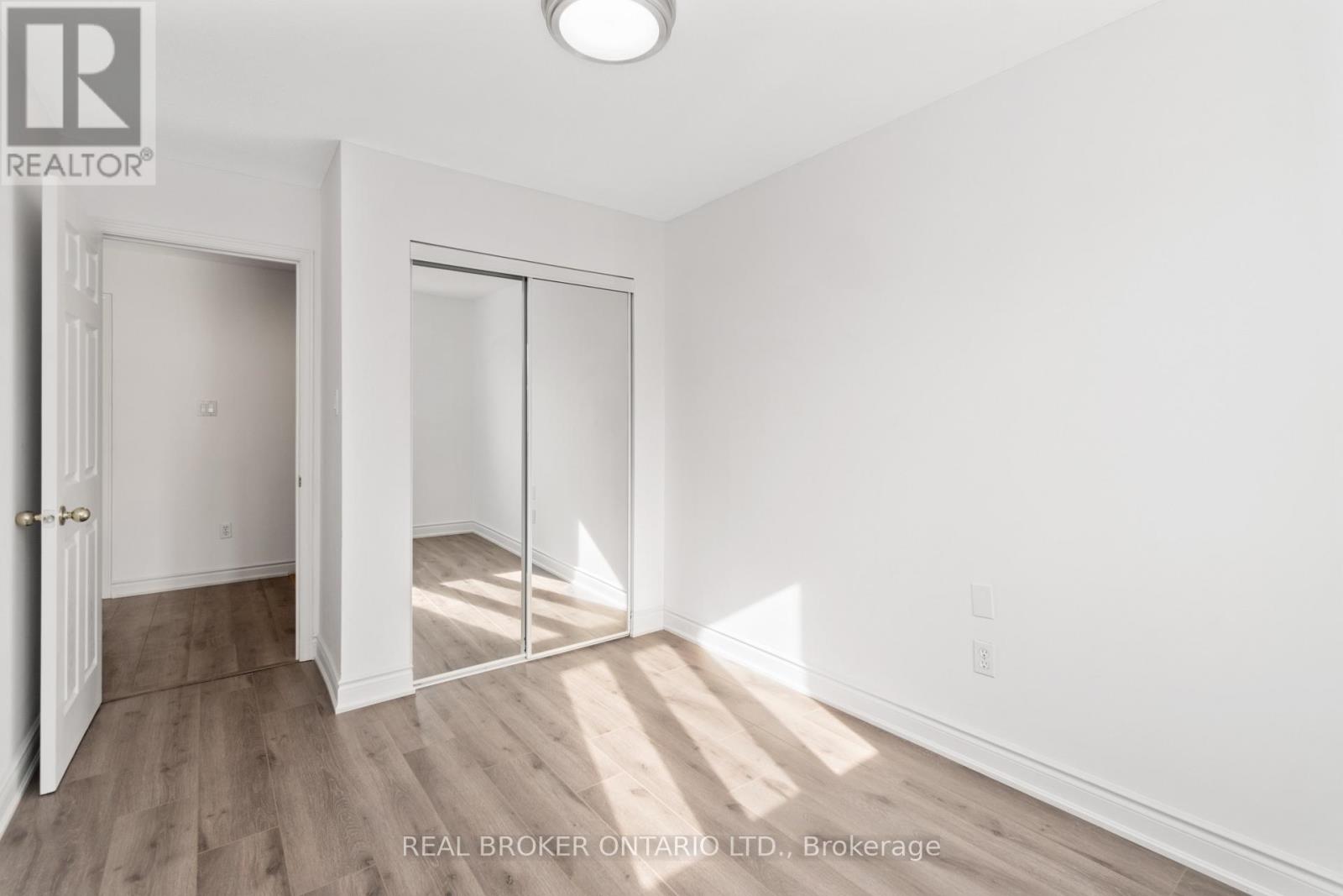 3 A Southpark Drive, Ottawa, Ontario  K1B 3B8 - Photo 22 - X12543770