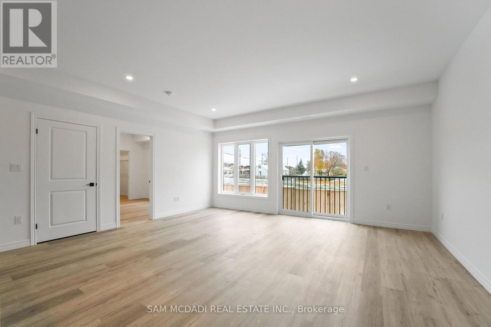 175 Margaret Avenue, Hamilton, Ontario  L8E 2H6 - Photo 9 - X12543736