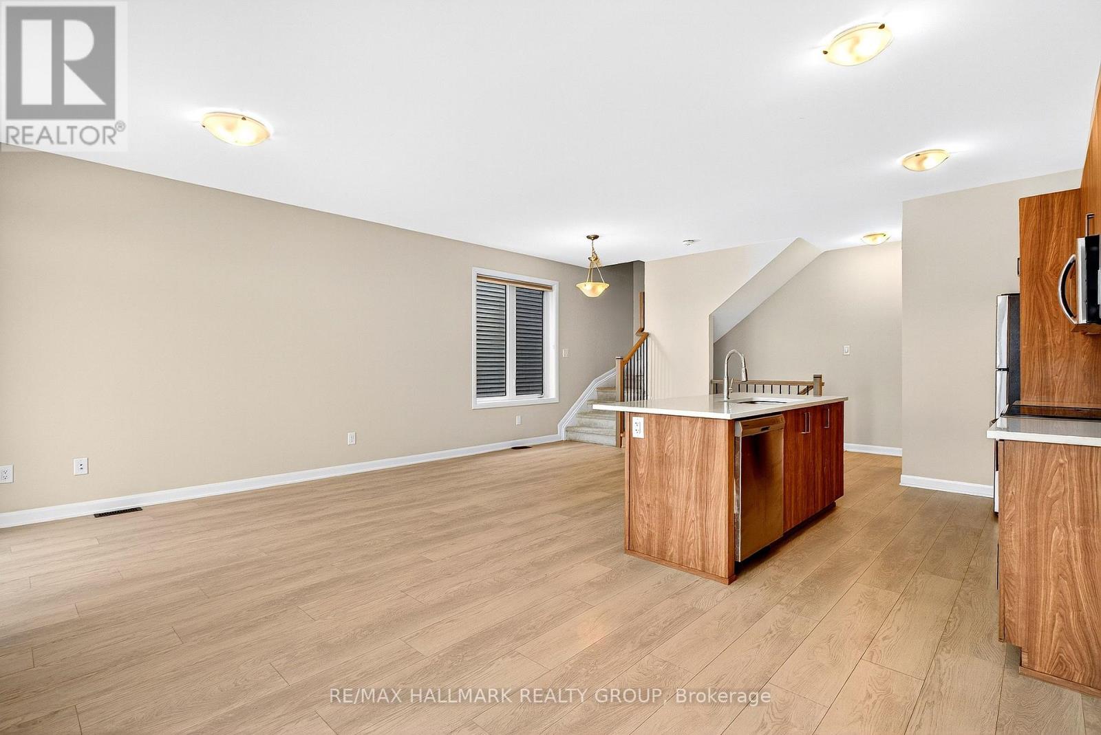 348 Raheen Court Ottawa Circuit, Ottawa, Ontario K2J 7C2 - Photo 19 - X12541610