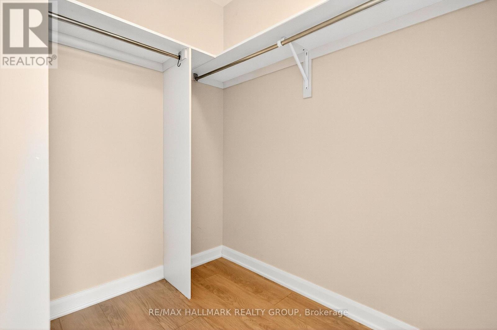 348 Raheen Court Ottawa Circuit, Ottawa, Ontario K2J 7C2 - Photo 31 - X12541610