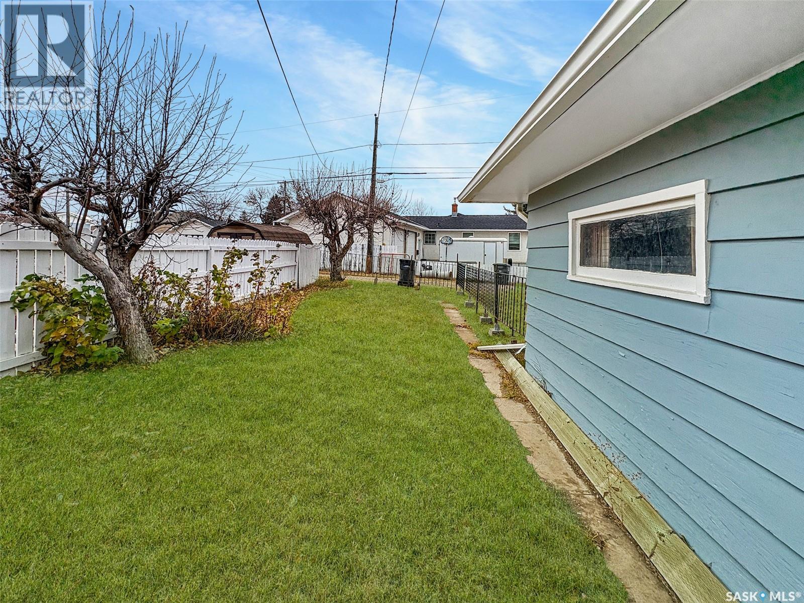 780 8th Avenue Ne, Swift Current, Saskatchewan  S9H 2R5 - Photo 29 - SK024020