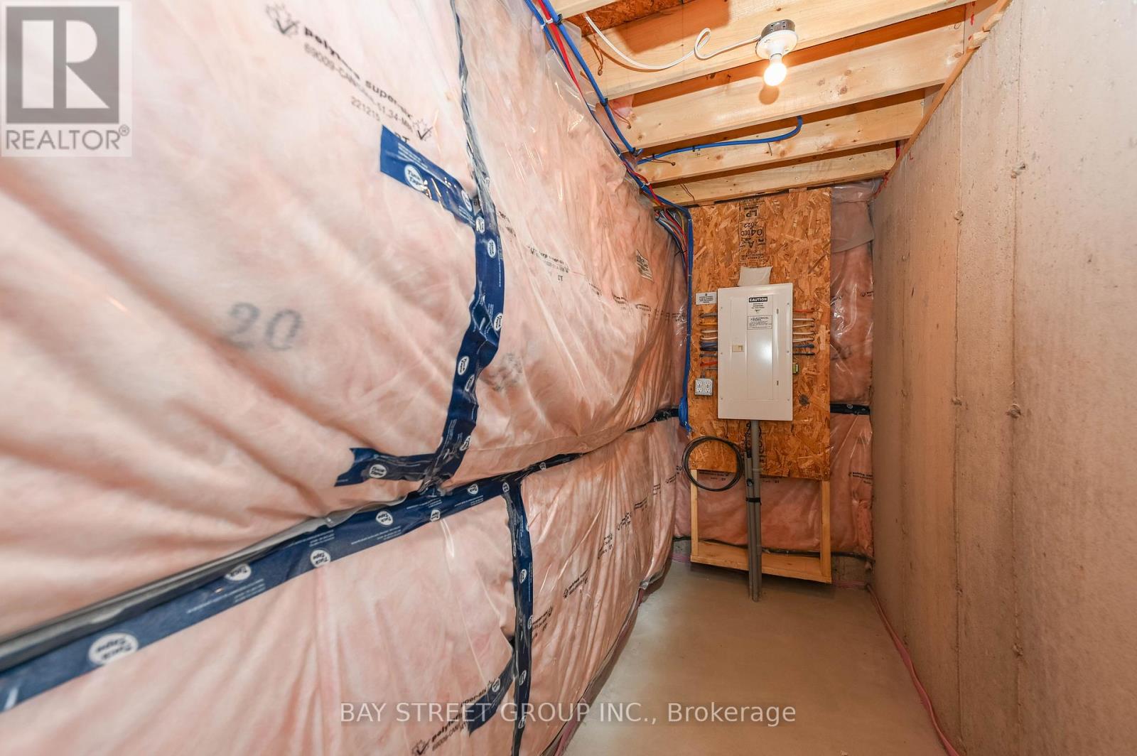 61 - 4552 Portage Road, Niagara Falls, Ontario  L2E 6A8 - Photo 34 - X12241499