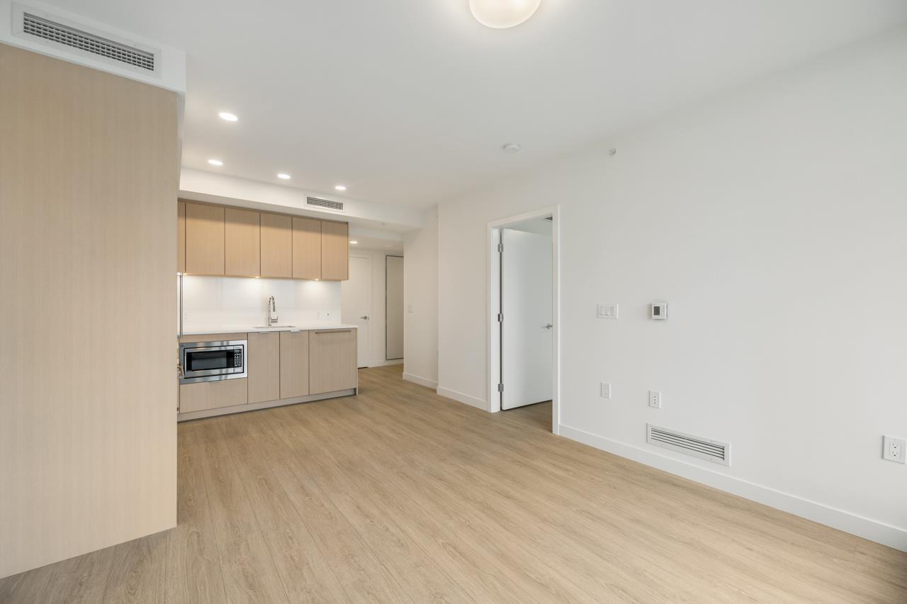 2606 13675 107a Avenue, Surrey, British Columbia V3T 0X2 - Photo 4 - R3066778