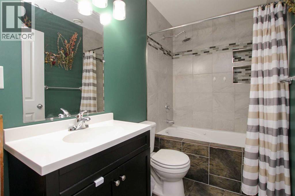 56 Kentwood Drive, Red Deer, Alberta  T4N 3Y6 - Photo 33 - A2270692