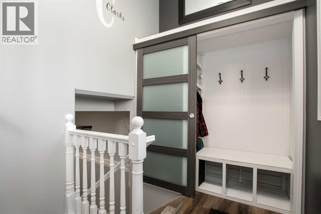 56 Kentwood Drive, Red Deer, Alberta  T4N 3Y6 - Photo 4 - A2270692