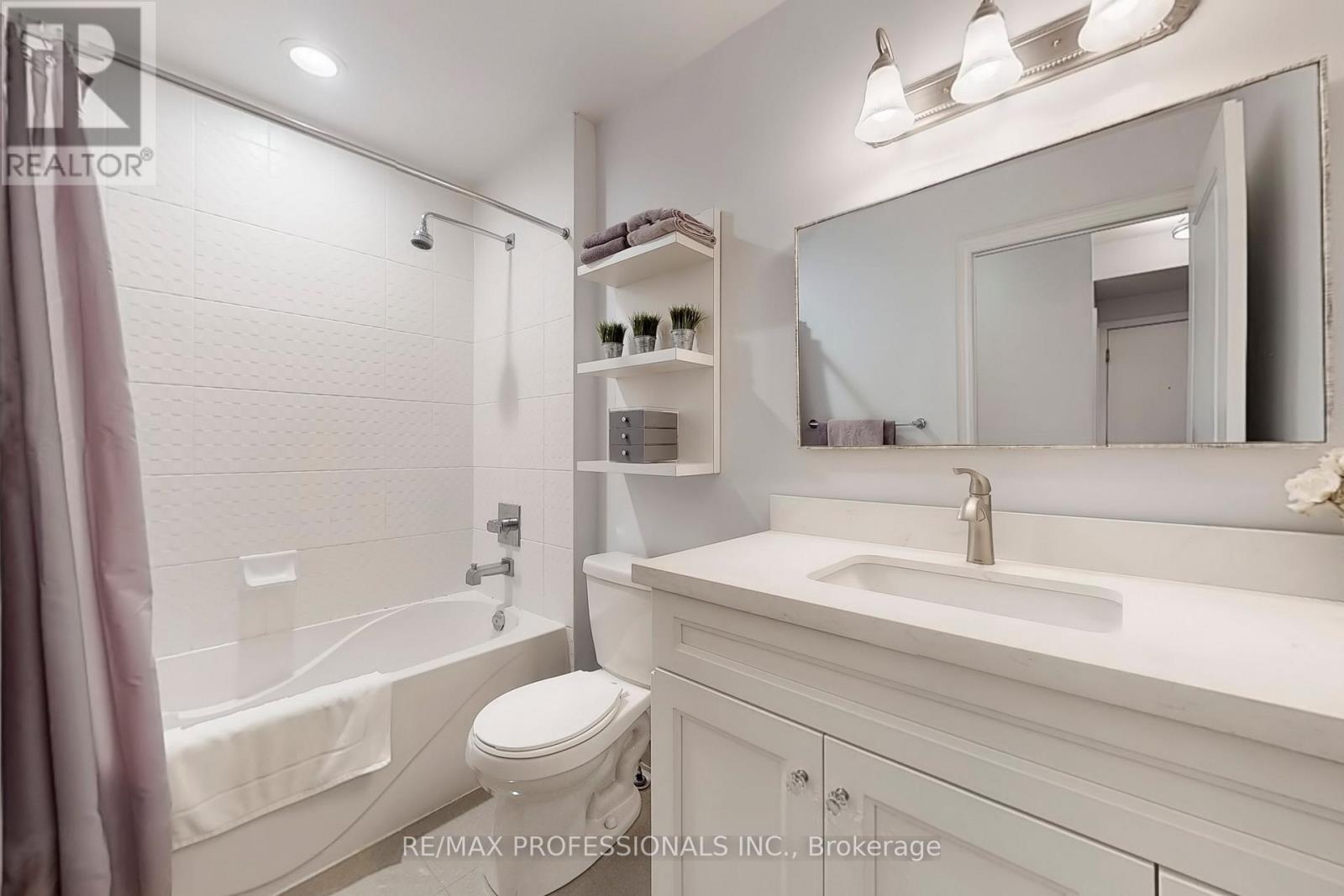 2706 - 28 Ted Rogers Way, Toronto, Ontario  M4Y 2J4 - Photo 28 - C12543600